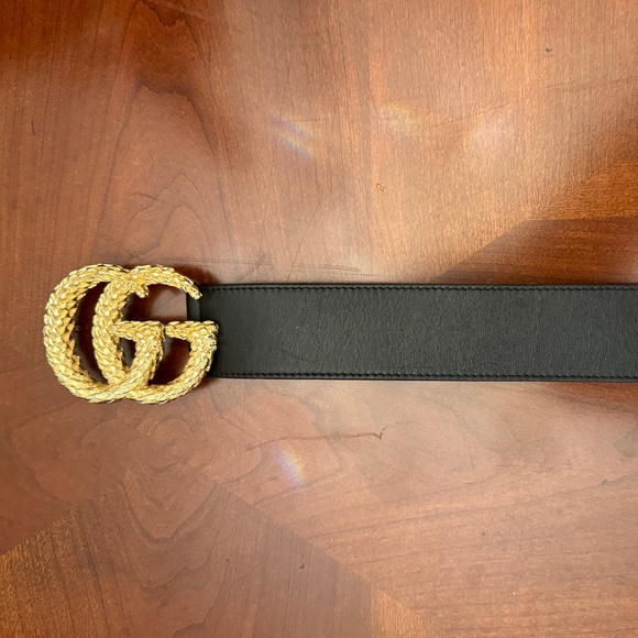Gucci Black Leather Gold Textured Double G Buckle main image 4